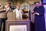 "Des Rizinus is zwar ned fia d'Verkältung, aber nach der Einnahme trau'n Sie sich garantiert nicht mehr huastn." © da/ovtp